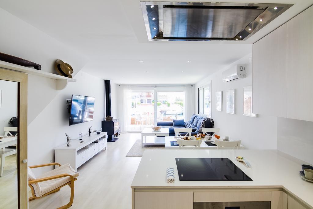 Vista Roses Mar - Casa Pescador Βίλα Empuriabrava Εξωτερικό φωτογραφία